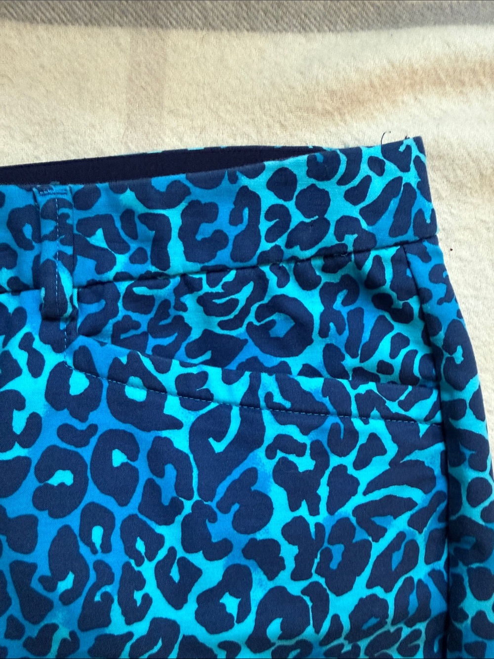 Lilly Pulitzer Vibrant Blue Leopard Print Pants - Picture 3 of 13